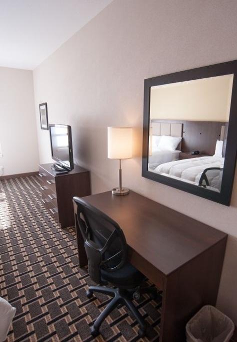 Western Star Inn And Suites Carlyle Exterior foto